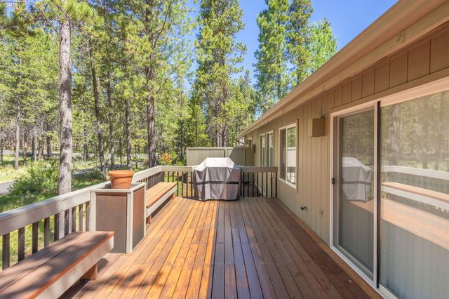 55565 Wagon Master Way, Bend, OR 97707