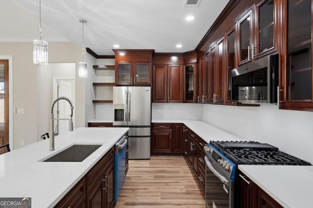 2322 Rockbridge Road SW, Stone Mountain, GA 30087