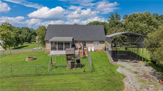 3146 Clear Ridge Drive, Trinity, NC 27370