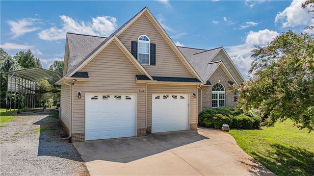 3146 Clear Ridge Drive, Trinity, NC 27370