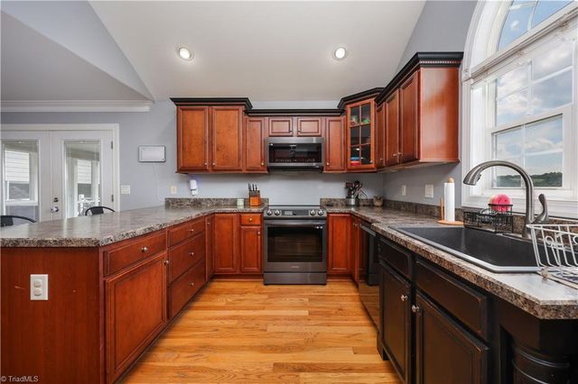 3146 Clear Ridge Drive, Trinity, NC 27370
