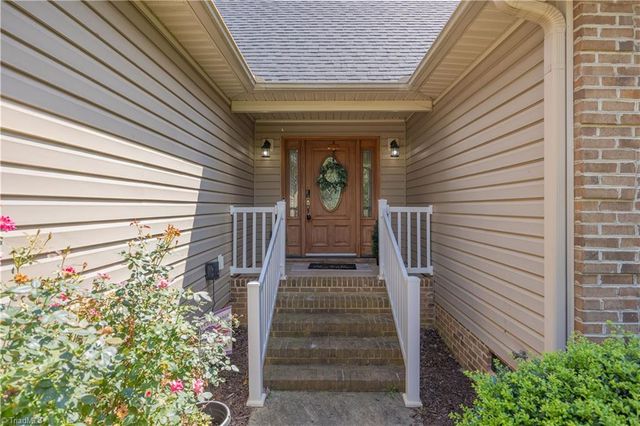 3146 Clear Ridge Drive, Trinity, NC 27370