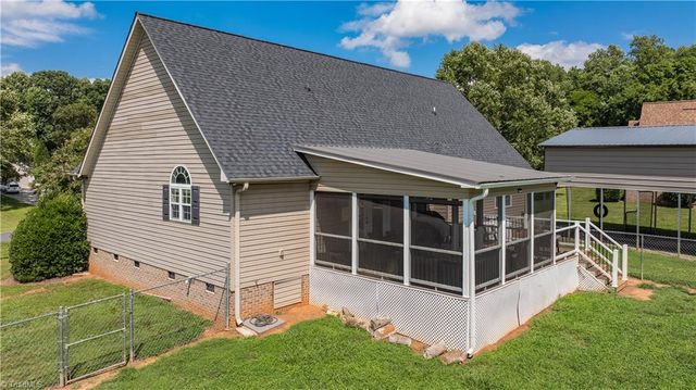 3146 Clear Ridge Drive, Trinity, NC 27370