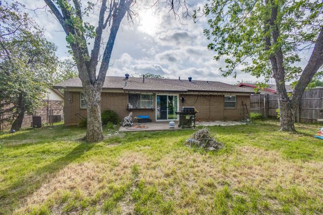 4201 Redstone Road, Denton, TX 76209