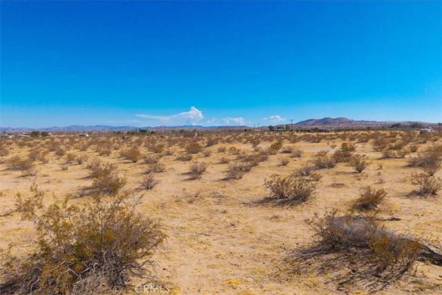 60309 Applegate, Landers, CA 92285