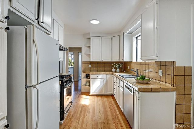 1718 22nd Avenue, San Francisco, CA 94122