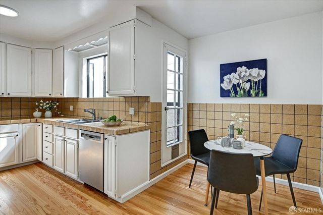 1718 22nd Avenue, San Francisco, CA 94122