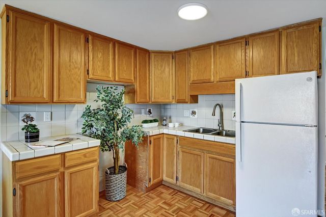 1718 22nd Avenue, San Francisco, CA 94122