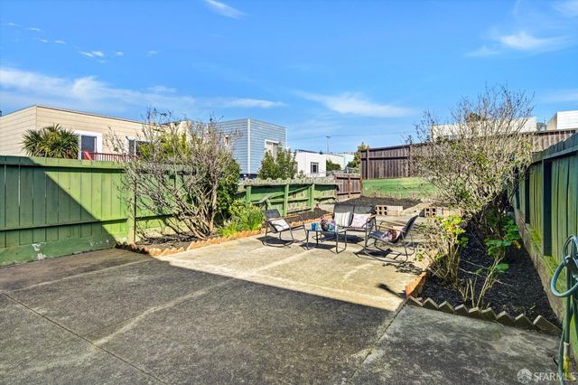 1718 22nd Avenue, San Francisco, CA 94122