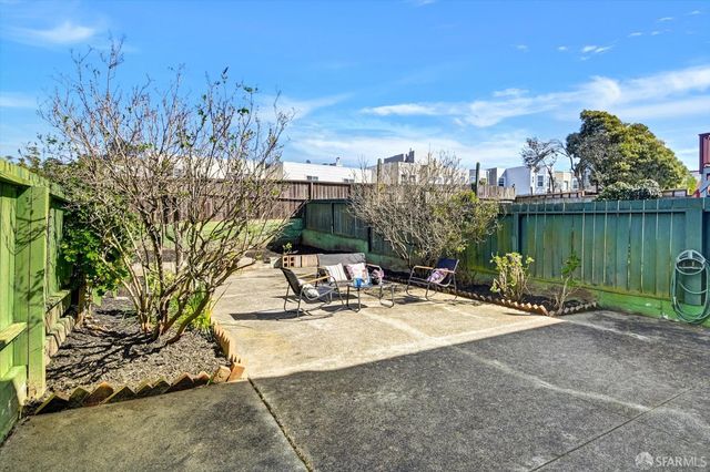 1718 22nd Avenue, San Francisco, CA 94122