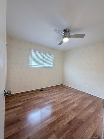 29355 Westbrook Avenue, Warren, MI 48092