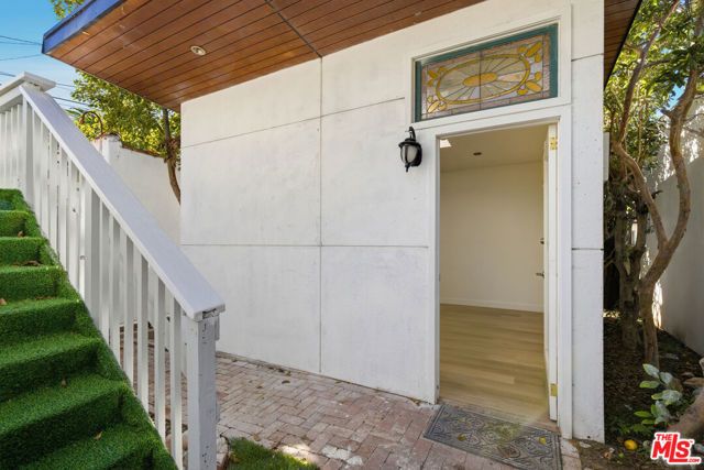 3652 Brunswick Avenue, Los Angeles, CA 90039