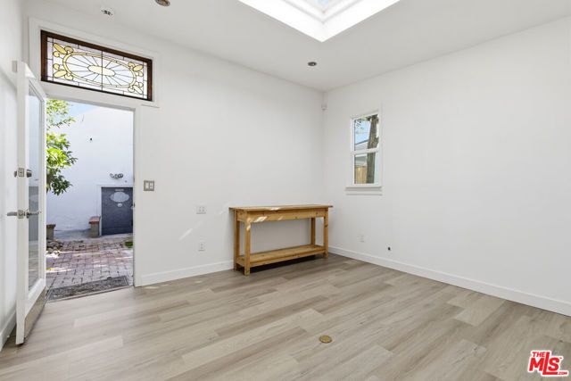 3652 Brunswick Avenue, Los Angeles, CA 90039