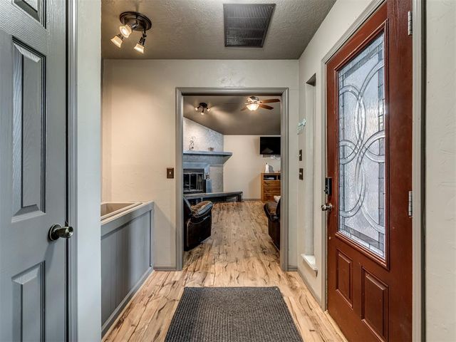 2012 Yellowstone Drive, Yukon, OK 73099