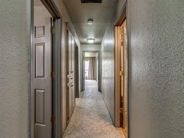 2012 Yellowstone Drive, Yukon, OK 73099