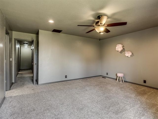 2012 Yellowstone Drive, Yukon, OK 73099