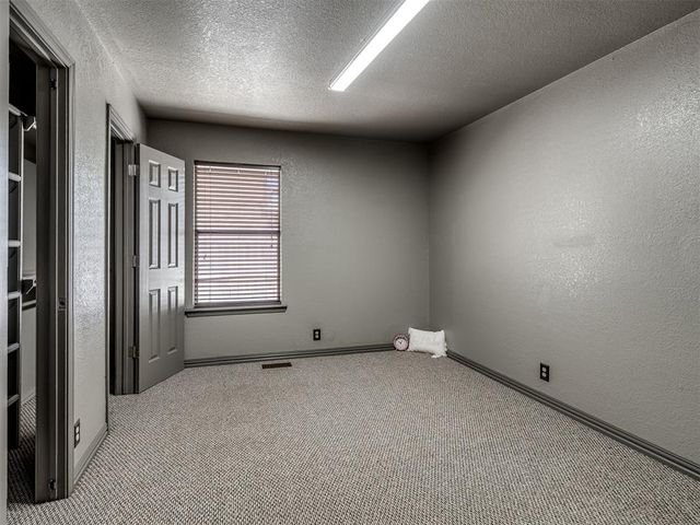 2012 Yellowstone Drive, Yukon, OK 73099