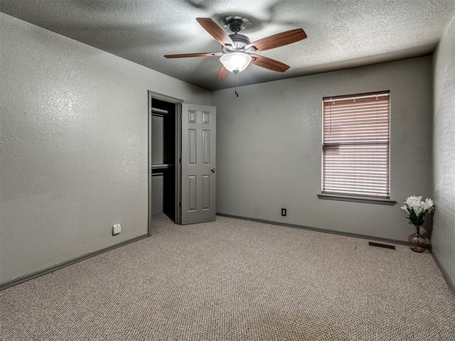 2012 Yellowstone Drive, Yukon, OK 73099