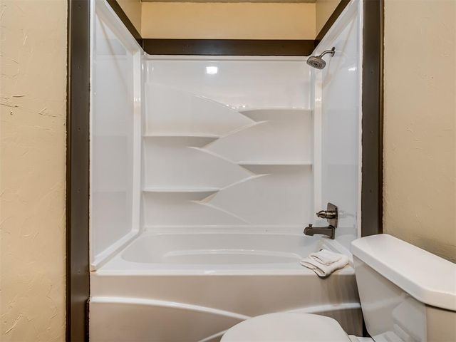 2012 Yellowstone Drive, Yukon, OK 73099