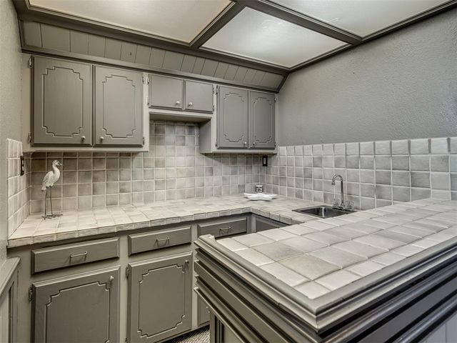 2012 Yellowstone Drive, Yukon, OK 73099