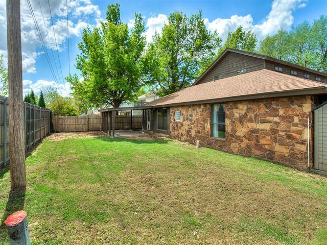 2012 Yellowstone Drive, Yukon, OK 73099