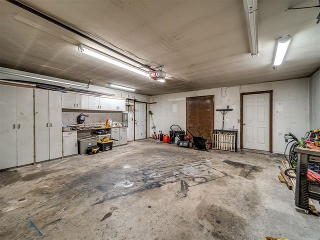 2012 Yellowstone Drive, Yukon, OK 73099