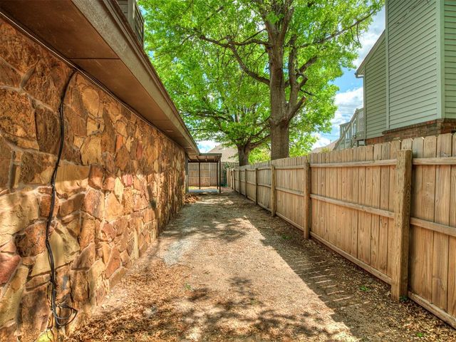 2012 Yellowstone Drive, Yukon, OK 73099