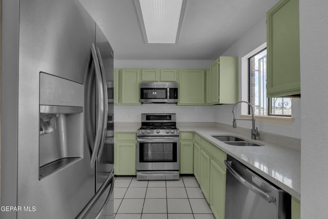 7741 Waterhouse Drive, El Paso, TX 79912