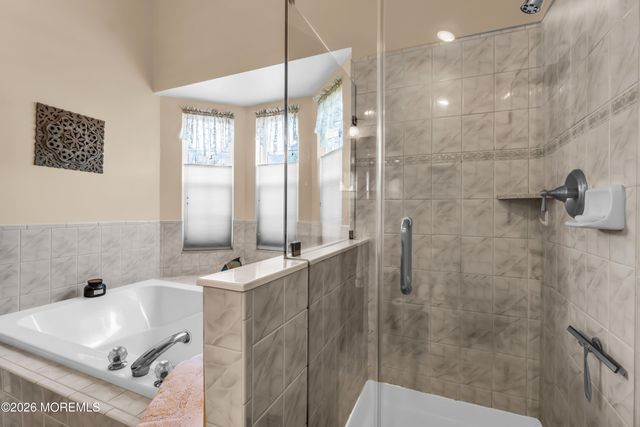 12 Charles Court, Ocean Twp, NJ 07712