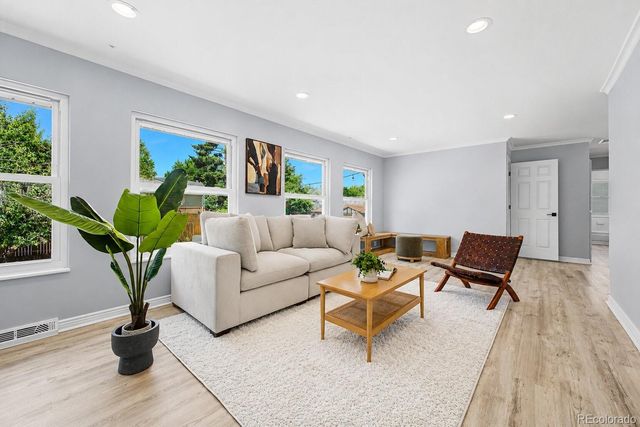 1821 S Yank Court, Lakewood, CO 80228