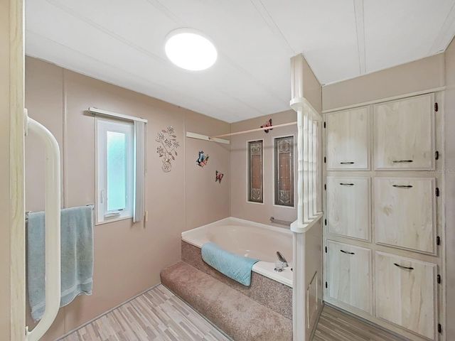 4966 DEERWOOD DR, Lakeland, FL 33810