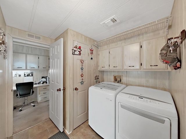 4966 DEERWOOD DR, Lakeland, FL 33810