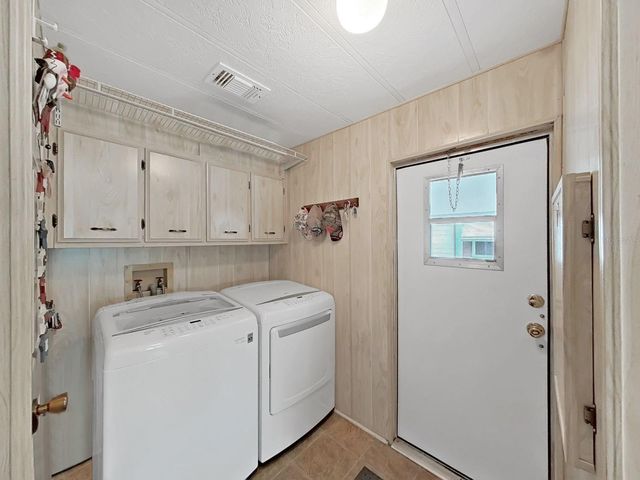 4966 DEERWOOD DR, Lakeland, FL 33810