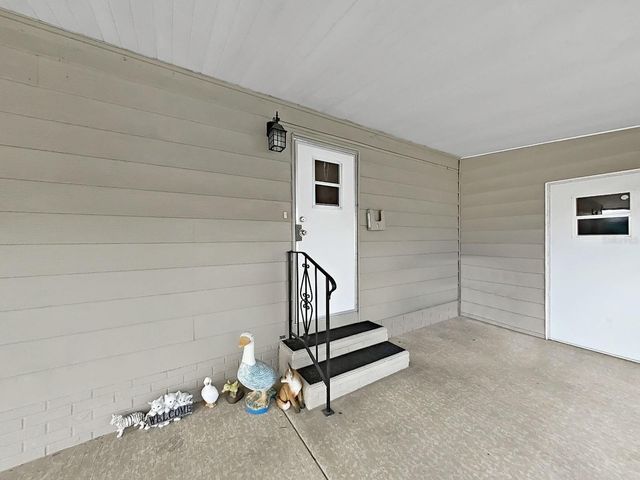 4966 DEERWOOD DR, Lakeland, FL 33810