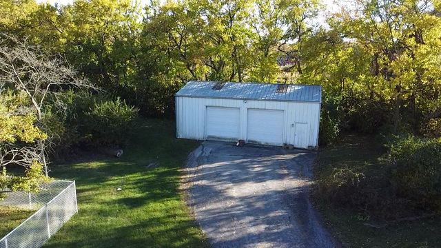 1663 E Rietveld Drive, Crete, IL 60417