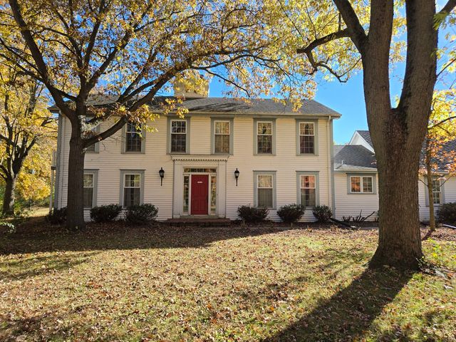 1663 E Rietveld Drive, Crete, IL 60417