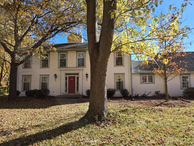 1663 E Rietveld Drive, Crete, IL 60417