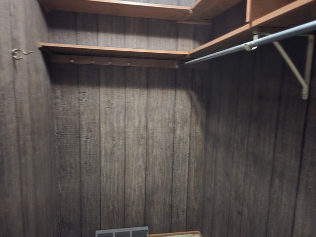 1663 E Rietveld Drive, Crete, IL 60417