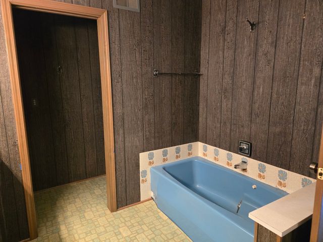 1663 E Rietveld Drive, Crete, IL 60417