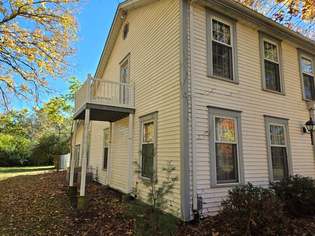 1663 E Rietveld Drive, Crete, IL 60417