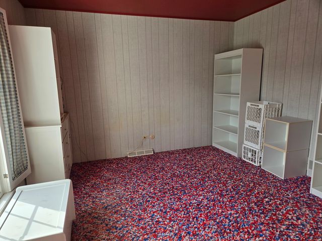 1663 E Rietveld Drive, Crete, IL 60417