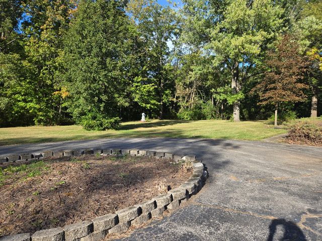 1663 E Rietveld Drive, Crete, IL 60417