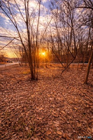 687 North Main Street, Norwich, CT 06360