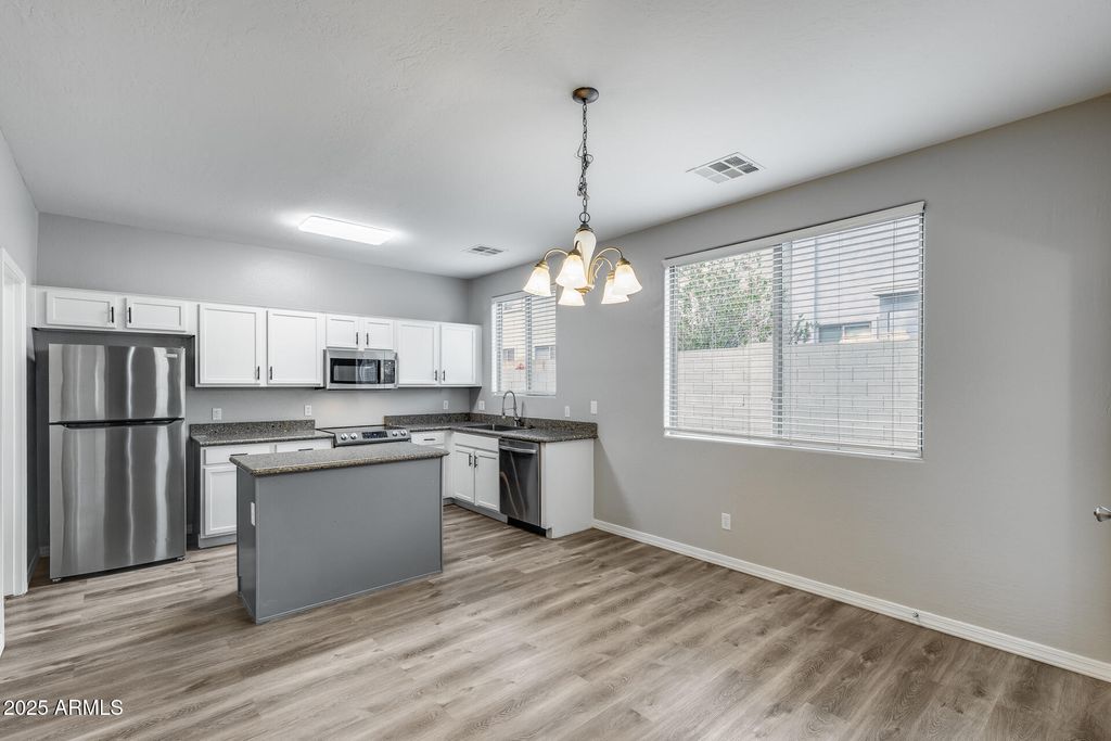 17602 W MANDALAY Lane, Surprise, AZ 85388 — photo 3