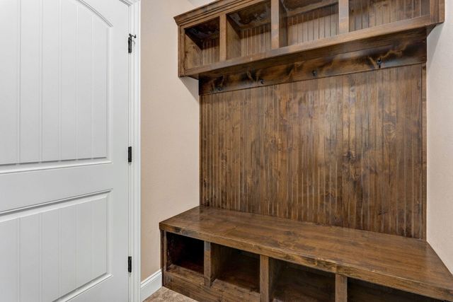 4625 Silo Hills Drive, Springfield, MO 65802