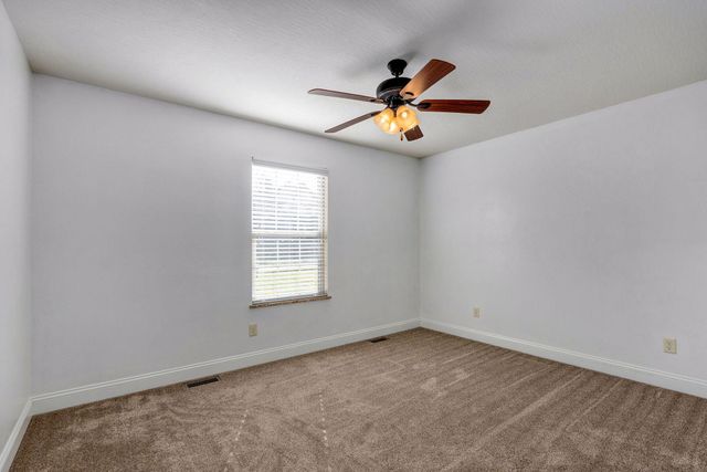 4625 Silo Hills Drive, Springfield, MO 65802