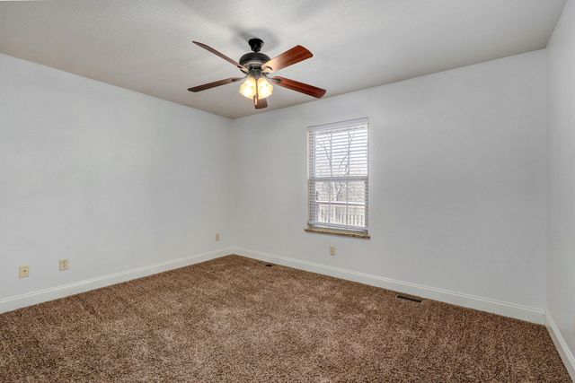 4625 Silo Hills Drive, Springfield, MO 65802