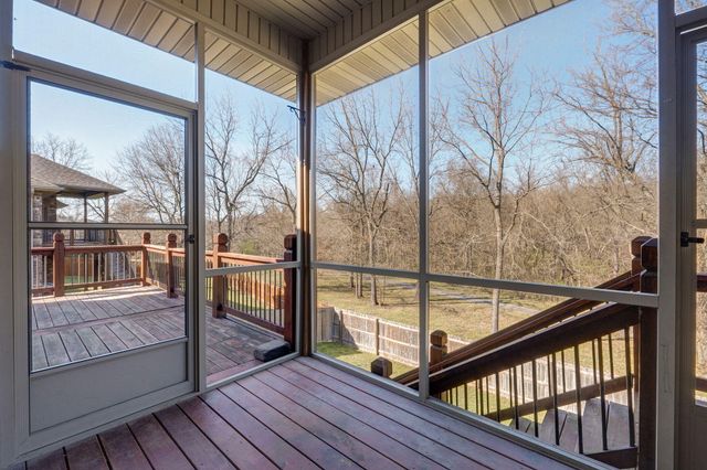 4625 Silo Hills Drive, Springfield, MO 65802