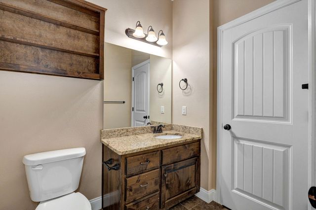 4625 Silo Hills Drive, Springfield, MO 65802