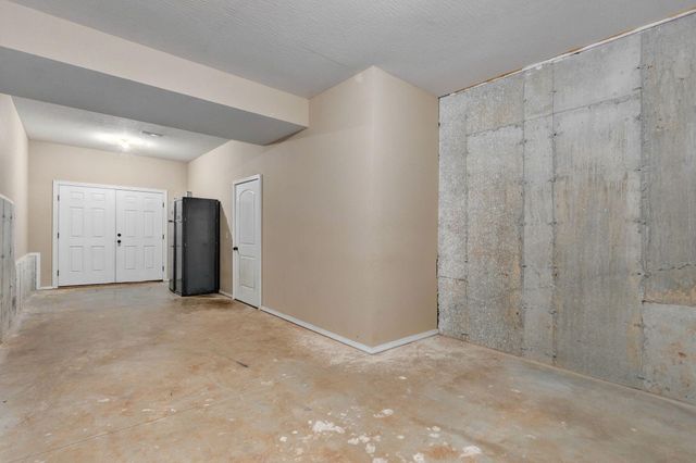 4625 Silo Hills Drive, Springfield, MO 65802